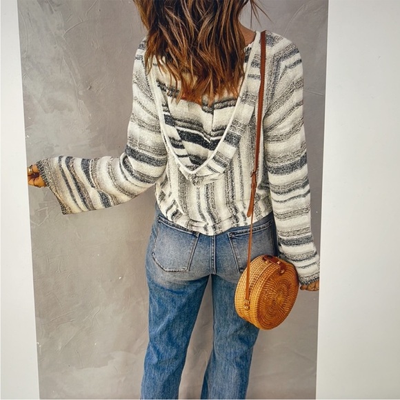 Striped pullover - Picture 3 of 5